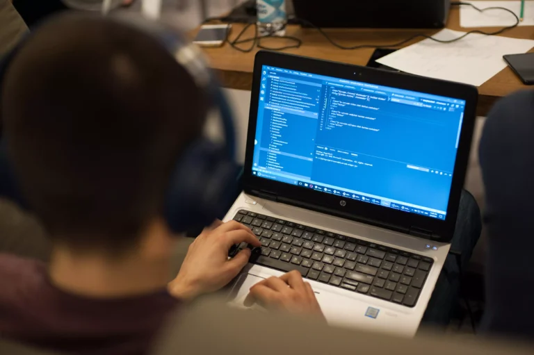 Refactoring du code d’un logiciel : bénéfices, risques et stratégies gagnantes
