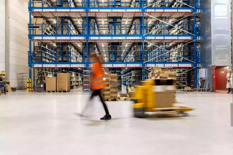 Asset-Tracking in der Logistik: Wann und welche Technologien einsetzen?