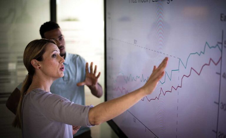 Data Scientist vs Data Engineer : différences clés et pourquoi avoir les deux est essentiel