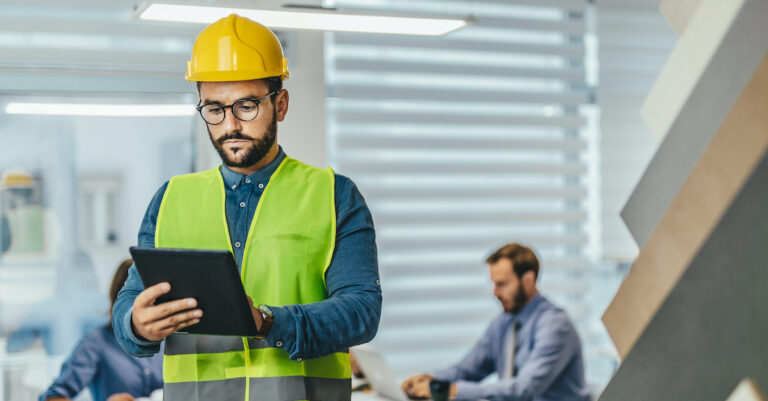 Construction : automatiser les processus pour réduire les dérives, accélérer les chantiers et prouver le ROI