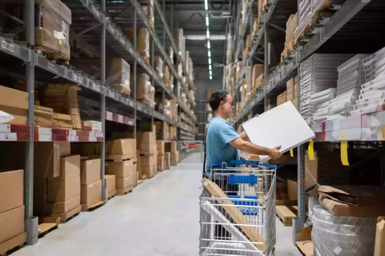 Cahier des charges ERP Stock & WMS (Suisse) : visibilité temps réel, MRP…