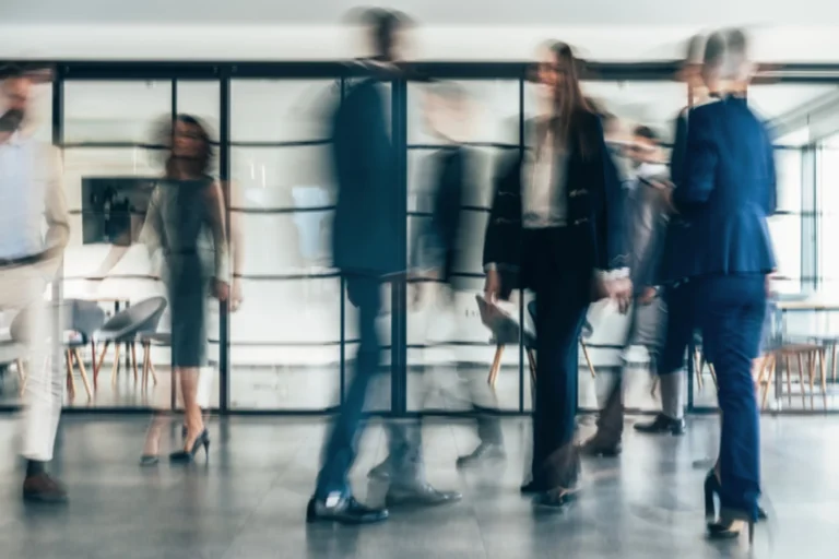 Selecting the Right ERP Without Mistakes: Criteria, Risks, and a Checklist