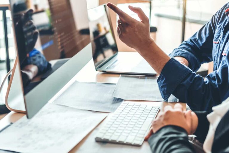 Réunions d’équipes de développement à distance : méthodes, pièges et bonnes pratiques pour maximiser la productivité