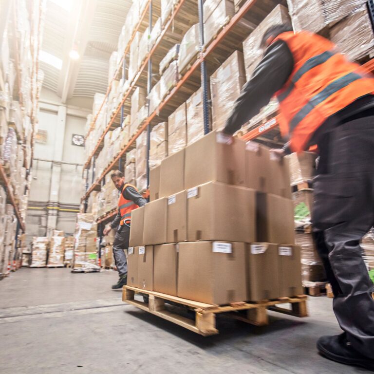 LIFO-Methode in der Logistik: Wann man sie in der Schweiz und international zur Optimierung des Lagerbestands einsetzen sollte